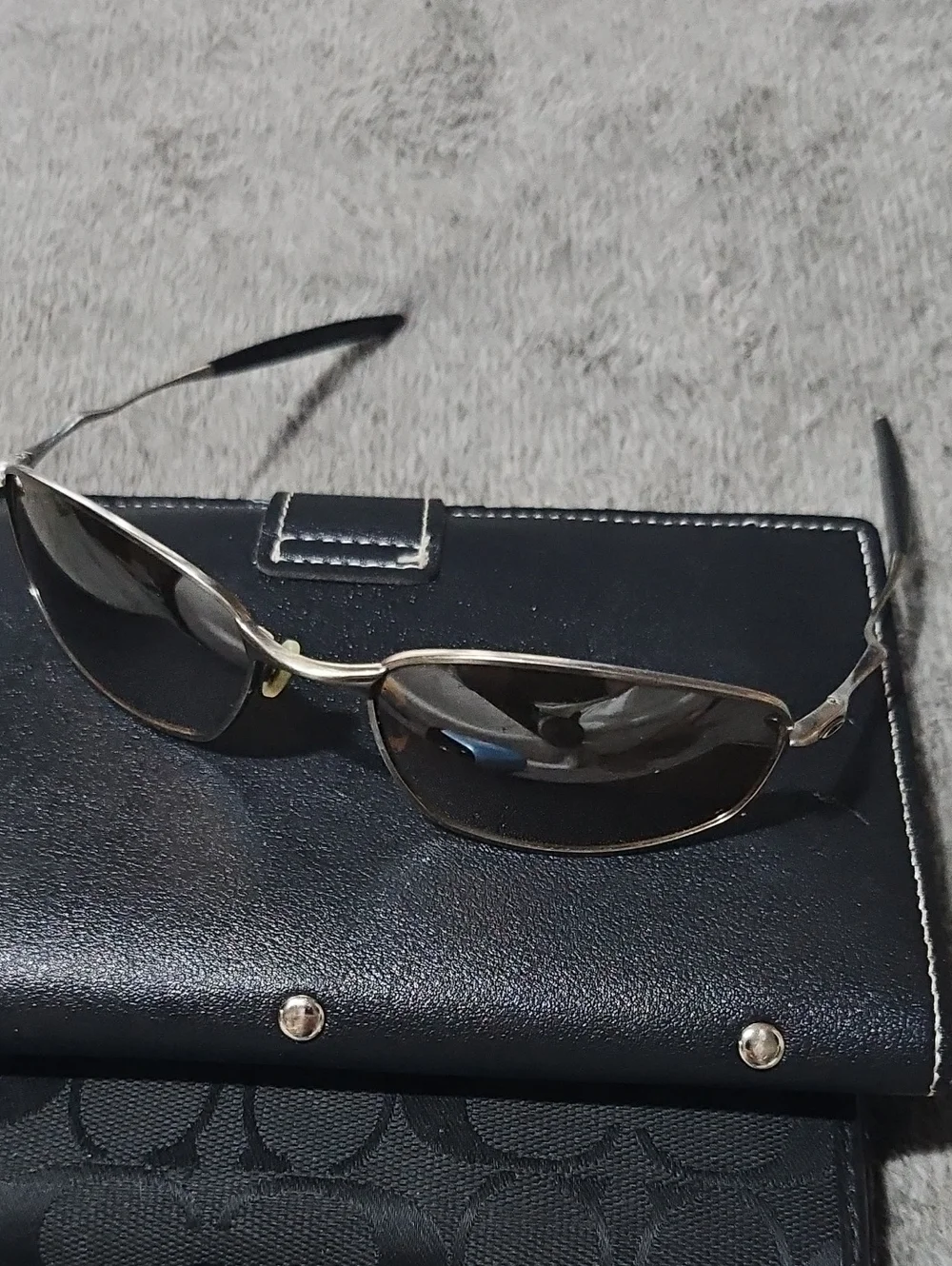 Oakley Whisker Mens Designer Sunglasses
